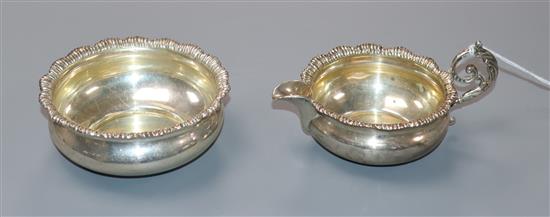 An Edwardian silver cream jug and sugar bowl by Josiah Williams & Co, London, 1901, 5 oz.